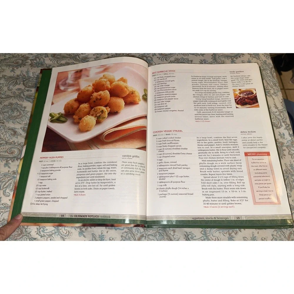 Vintage 2011 Taste Of Home Ultimate Potluck Cookbook‎ Recipes Cook Book